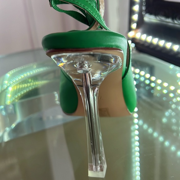 AKIRA / AZALEA WANG heels 7.5 - Picture 4 of 9